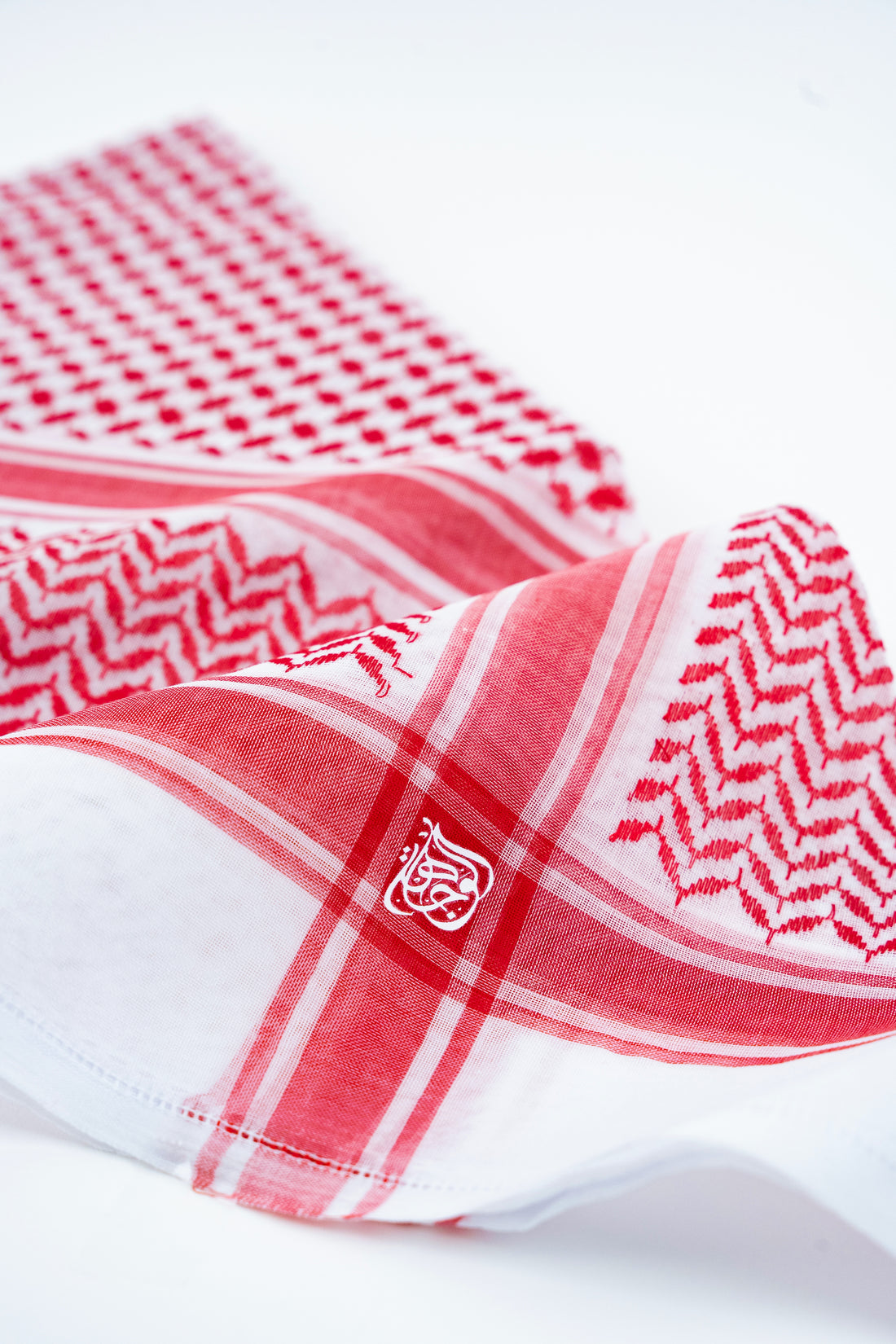 Al Wajaha Shamagh - White Box