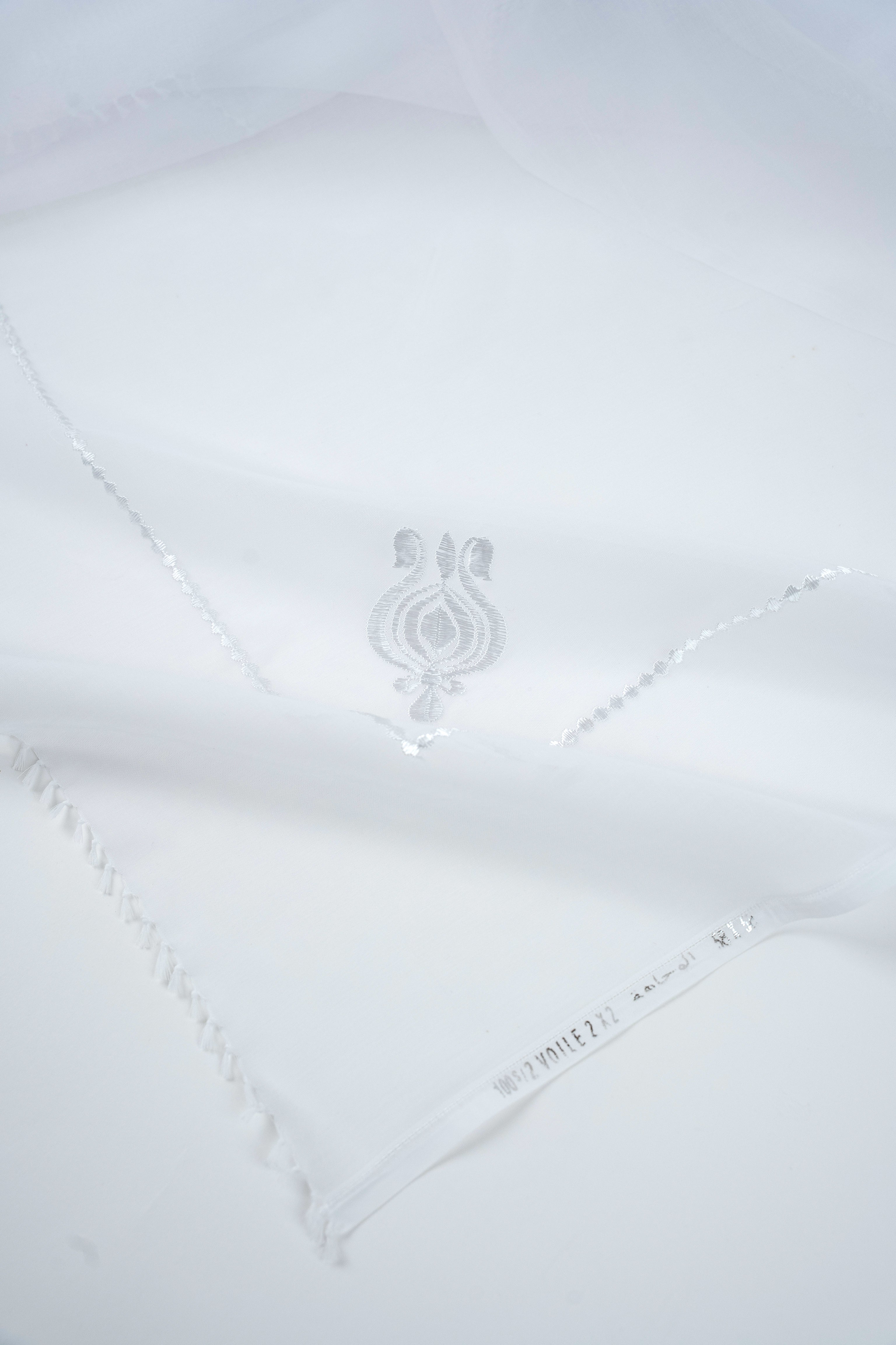 Al Wajaha Standard Japan Ghutra - Pattern 2