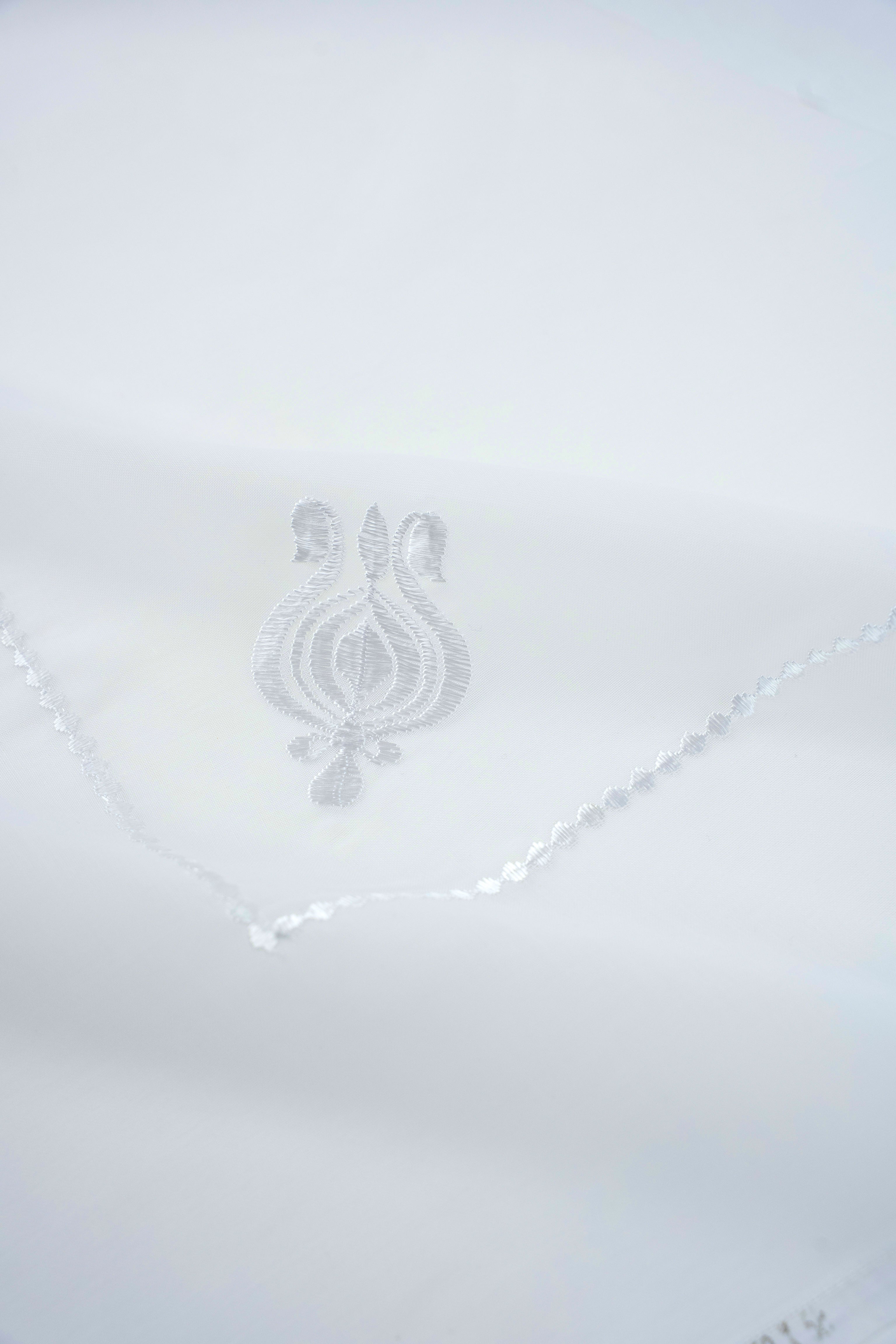 Al Wajaha Standard Japan Ghutra - Pattern 2