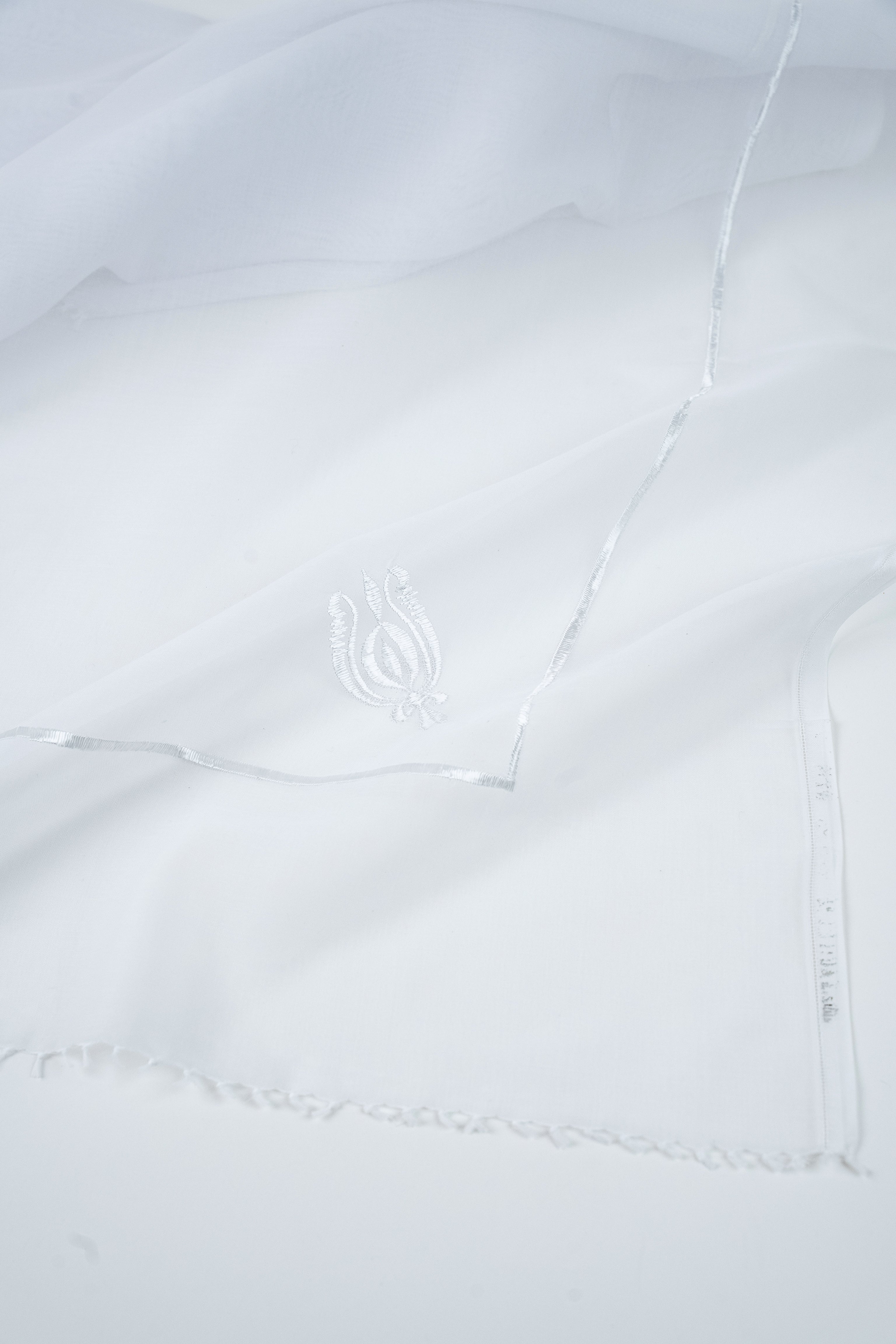 Al Wajaha Standard Japan Ghutra - Pattern 3