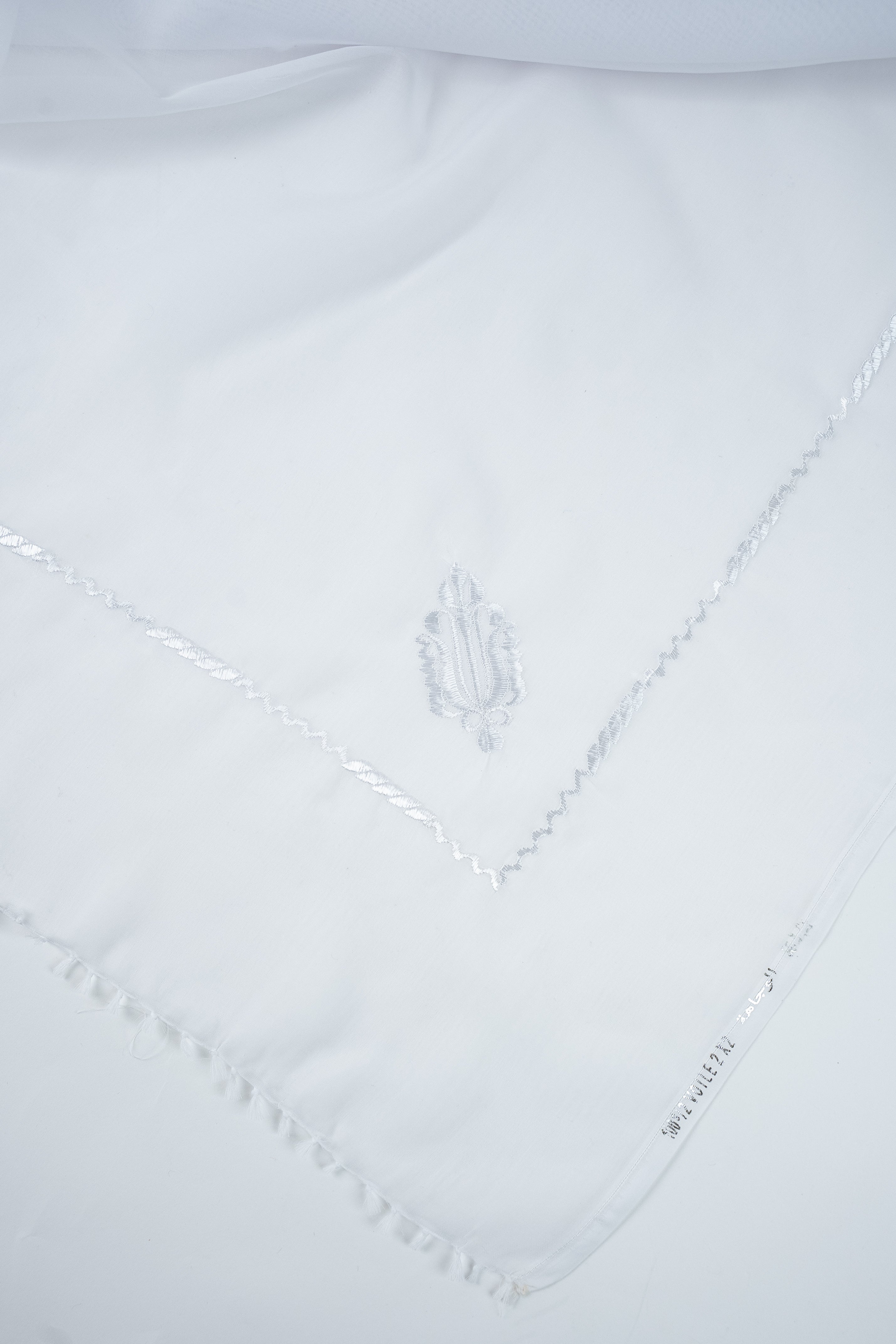 Al Wajaha Standard Japan Ghutra - Pattern 4