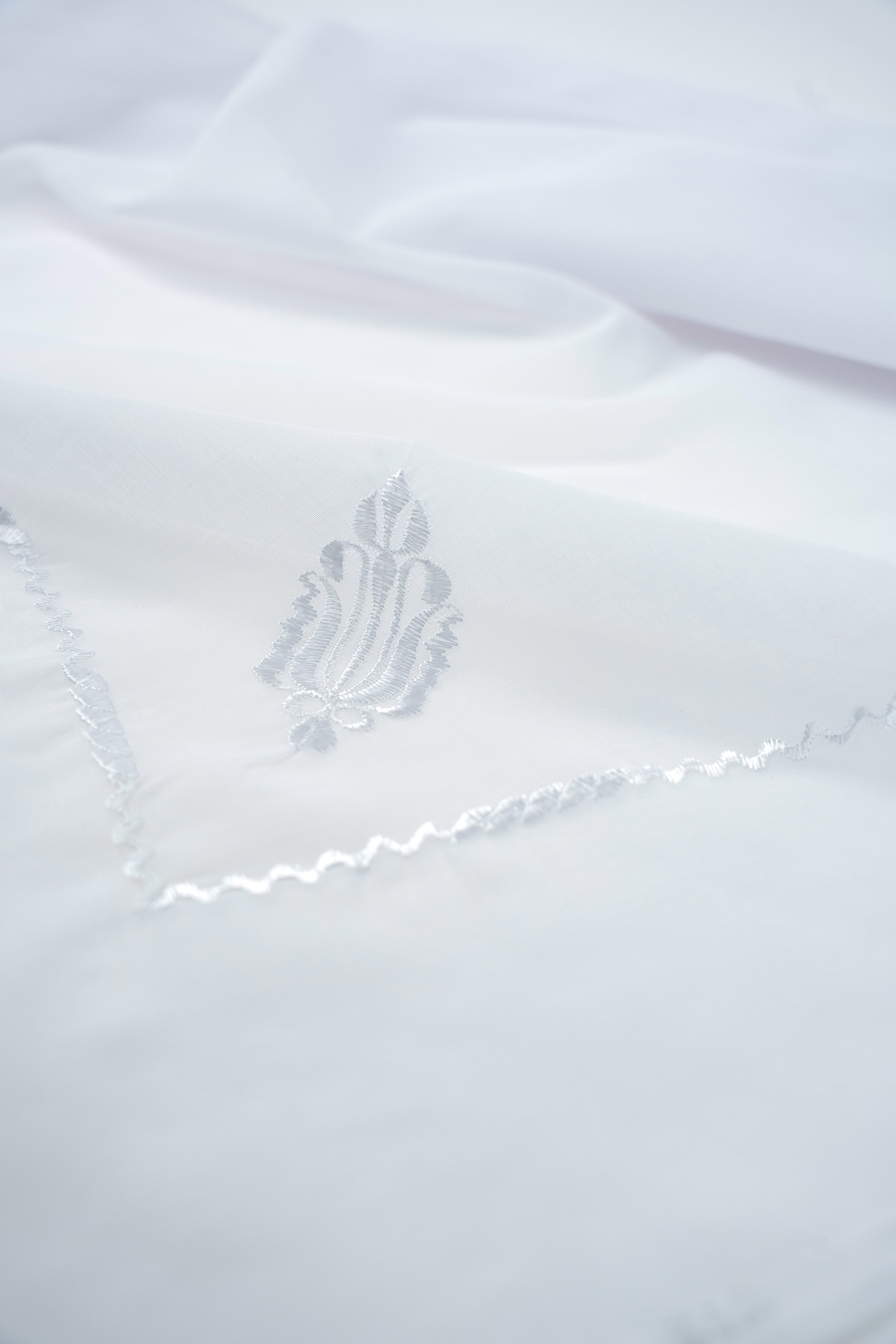 Al Wajaha Standard Japan Ghutra - Pattern 4