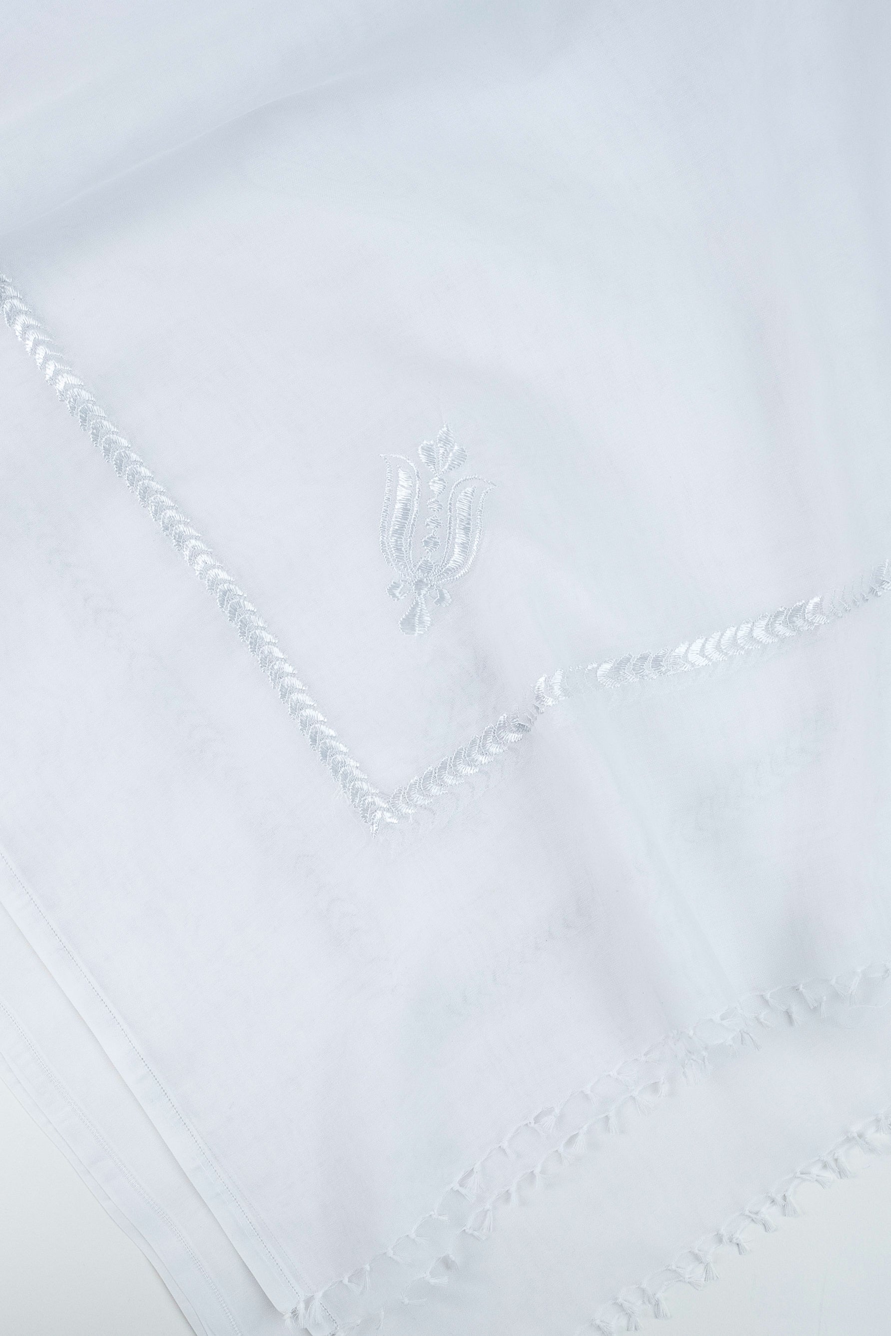 Al Wajaha Standard Japan Ghutra - Pattern 7