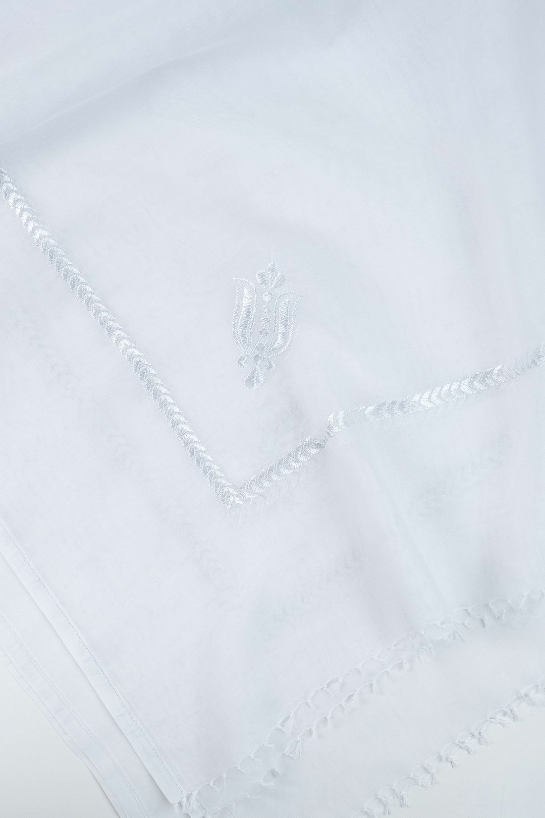Al Wajaha Standard Japan Ghutra - Pattern 7