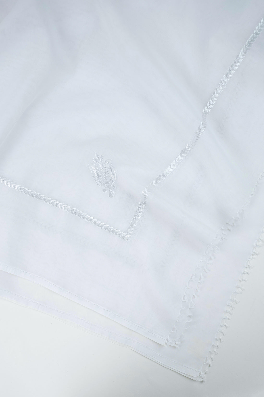 Al Wajaha Standard Japan Ghutra - Pattern 7