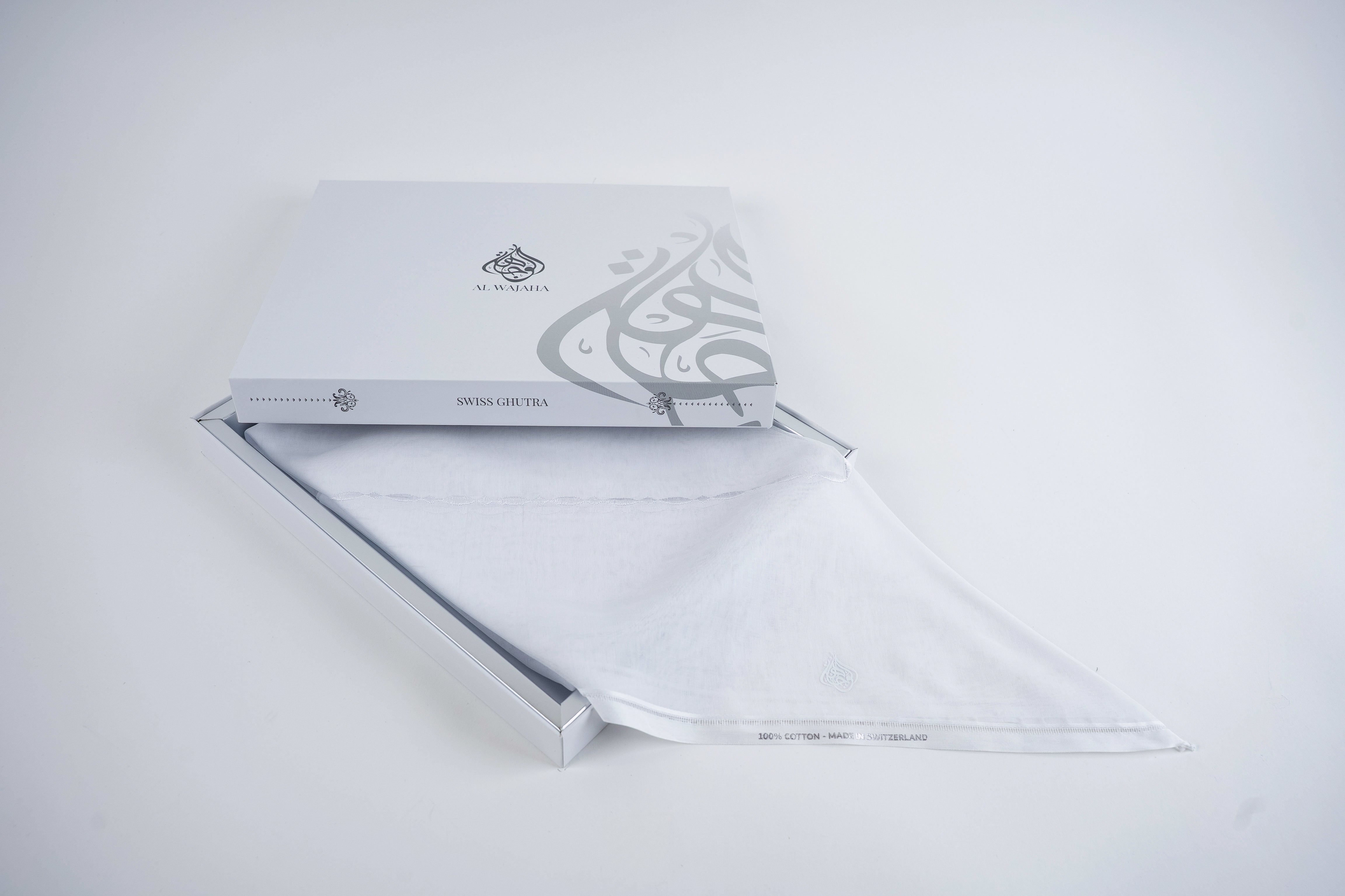 غترة الوجاهة السويسرية – مطرزة مع حبوب