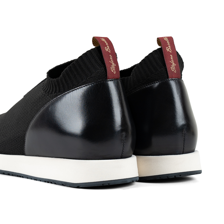 SB221 Black