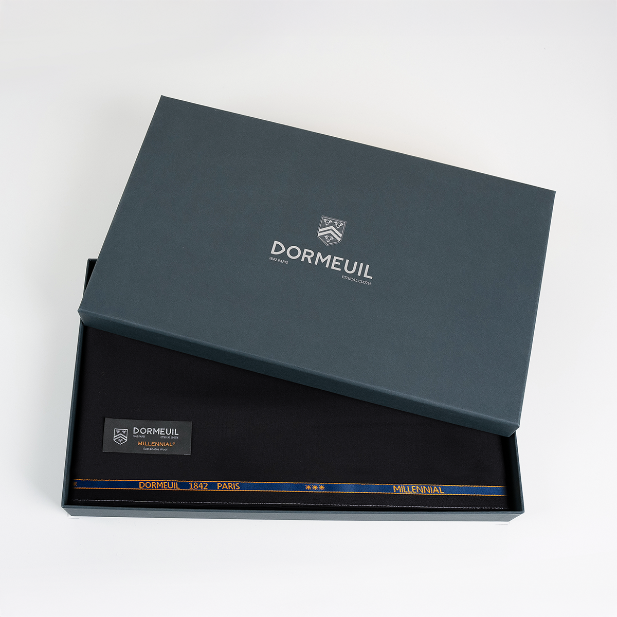 Millennial Genesis - Black Plain - (Ref-839128)